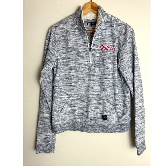 New England Patriots quarter zip embroidered top women’s size medium - Picture 1 of 7